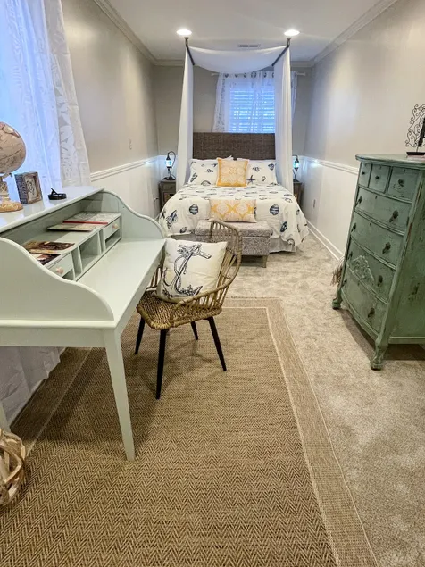 Crow's Nest - Private Guest Apt Near Bike Trail/3.7 mi to Beach - Image 1