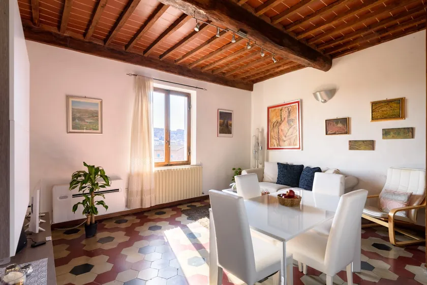 Emilio's home - Image 1