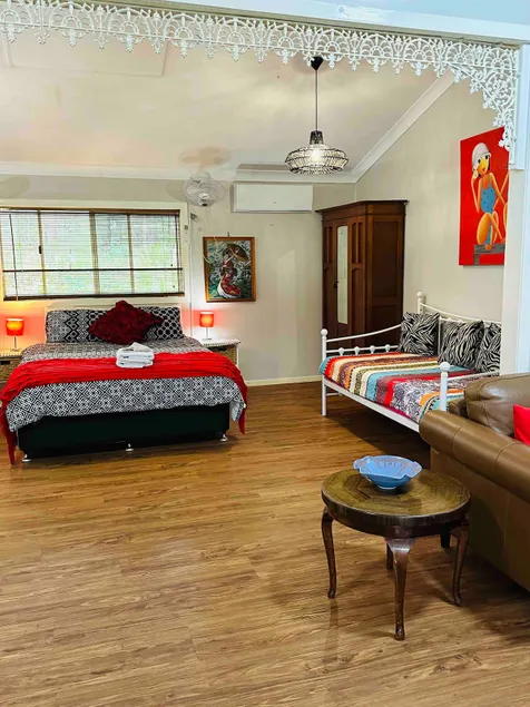 Peaceful Bush Studio 2 - Heated Pool, Sauna, Yoga - Image 1
