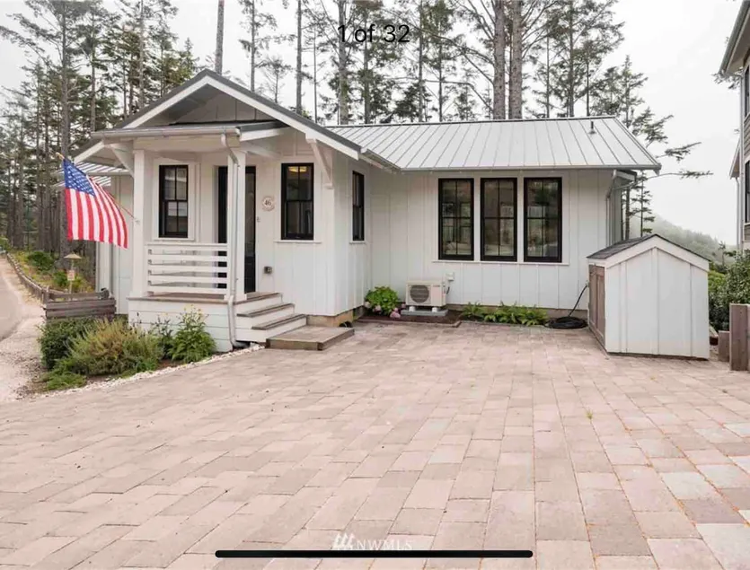 ”On Seabatical” Seabrook oceanfront 3bd - Image 1
