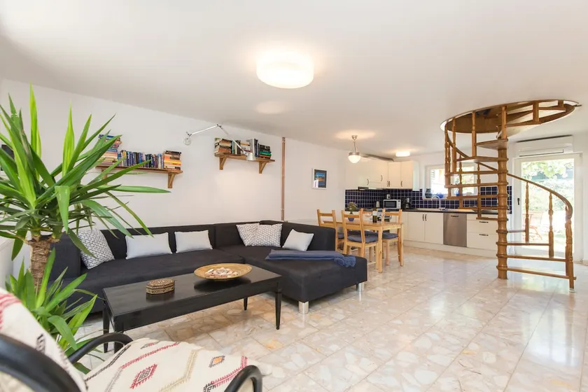 Casa Flora 3-minutes’ walk from the beach - Image 1