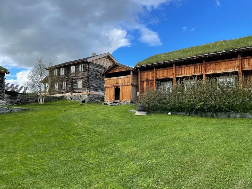 Brendjordsbyen (Cozy cabin on 18th century farm) - Image 1