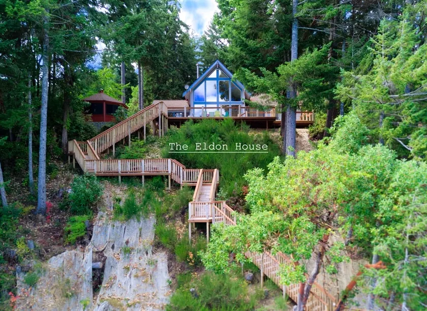 Waterfront Retreat: Eldon House on Hood Canal - Image 1