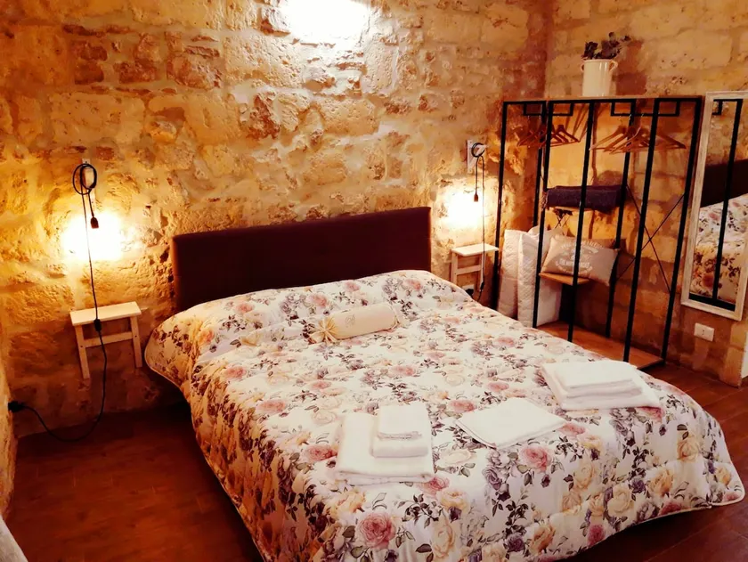 LOFT ABRICOT BARI 11 - Image 1