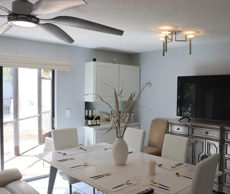 Crystal House on Siesta Key Beach - Image 1