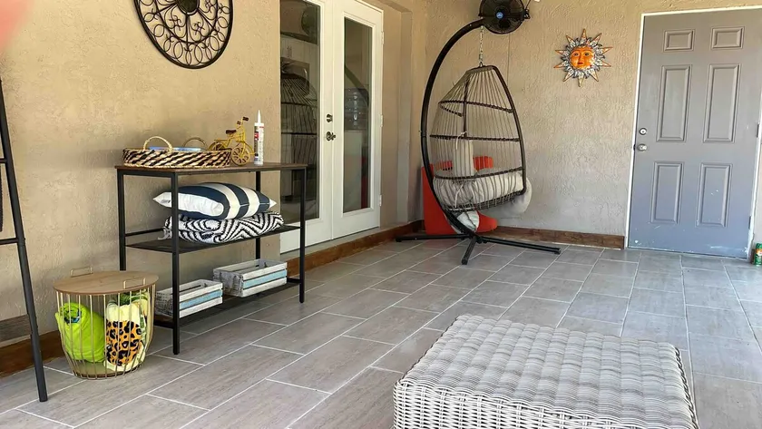 Cozy Coastal Retreat 6 minutes to the Beach - Image 1