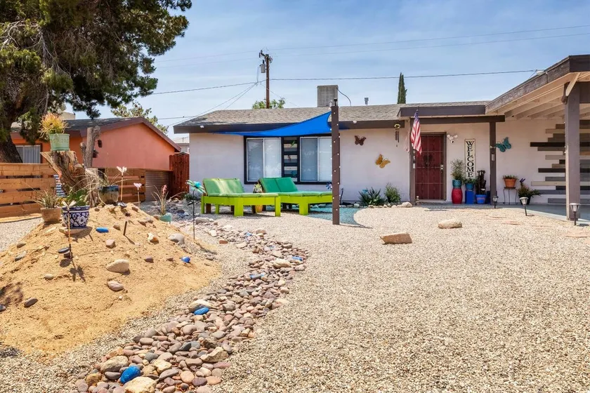 Joshua Tree Village House - Image 1