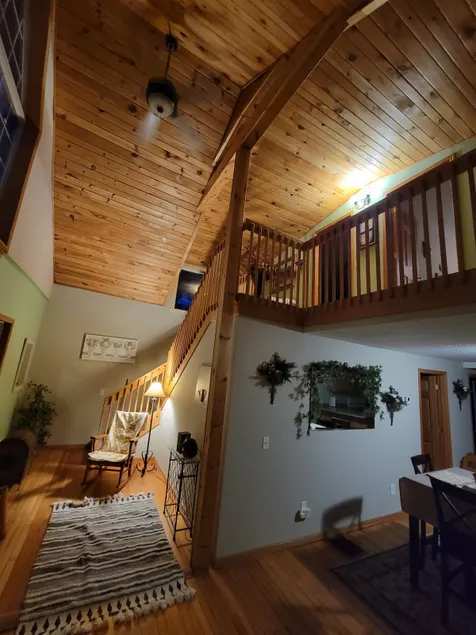 Foster's Rental - Image 1