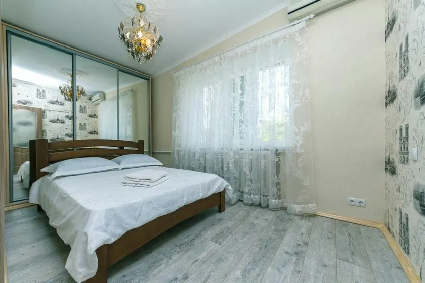 Lovely quiet place in the middle - Image 1