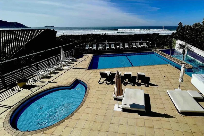 Wake up looking at the Santinho sea - Image 1