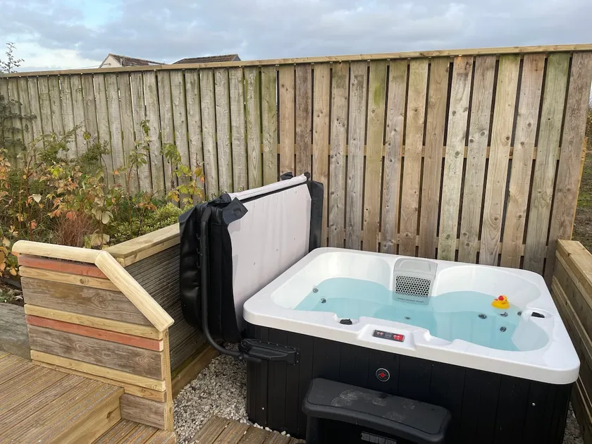 Rural cabin for 2 with hot tub - Image 1