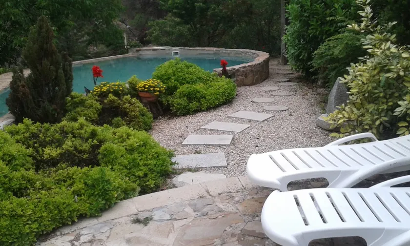 The Little House with a private pool in front of the waterfall - Image 1