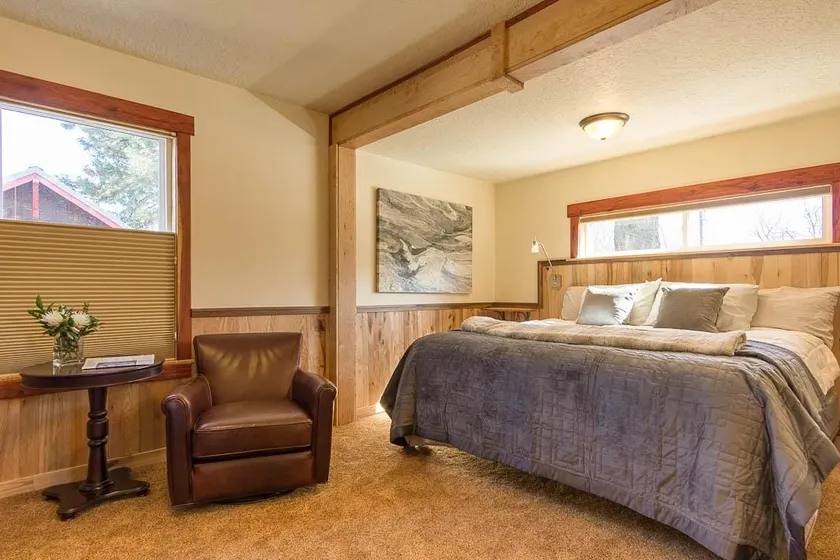 The Urban Rosewood Bungalow - Image 1