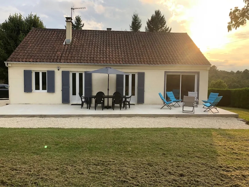 Air-conditioned house with spa in the heart of Périgord - Image 1