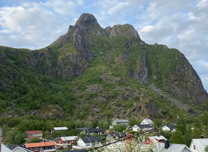 Budget-friendly, big apartment in Svolvær, 5 people - Image 1