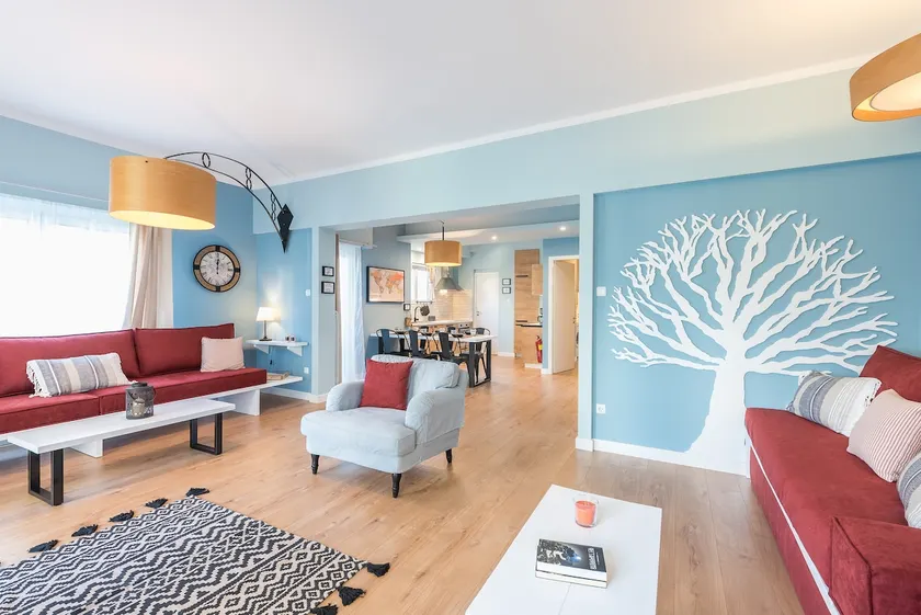 Diamond Home 2 | Style & Value, 20' to Acropolis - Image 1