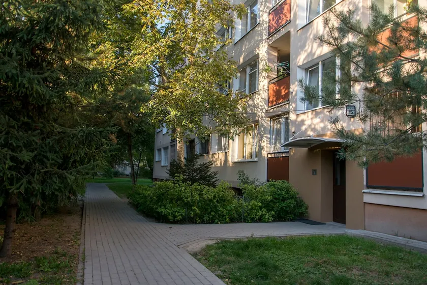 Apartment PRL Saska Kępa - Image 1
