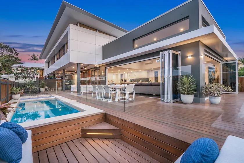 Elevation Byron Bay - Heated Pool and Hot Spa - Image 1