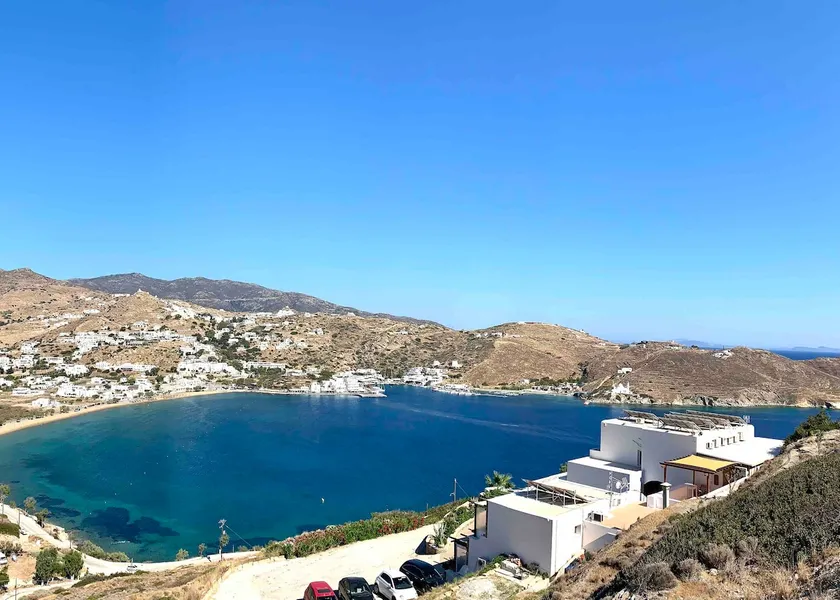 Panoramic port view apartment - Image 1