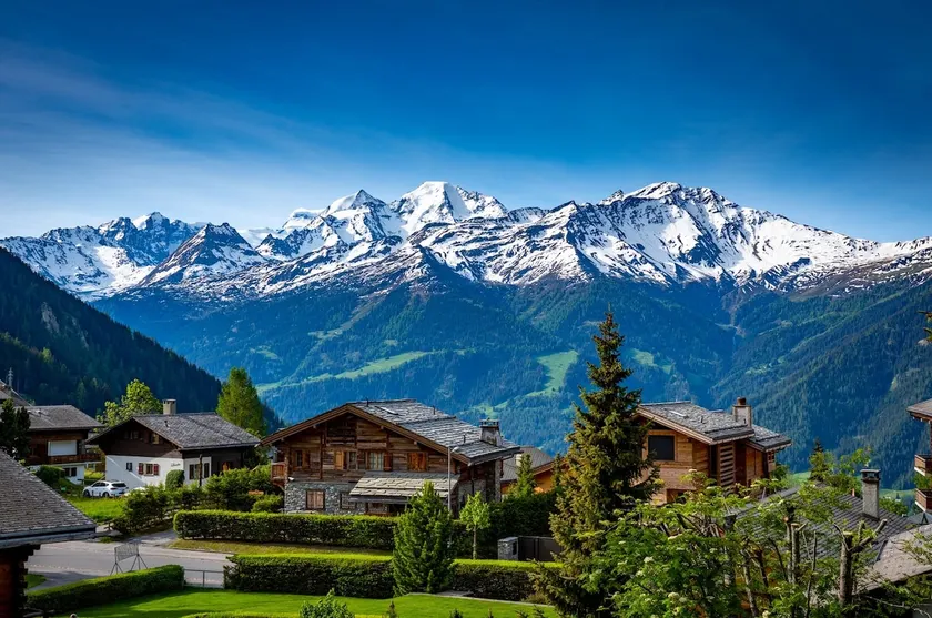 Heart of Verbier - Cosy 2 Bedroom - Great Views - Image 1