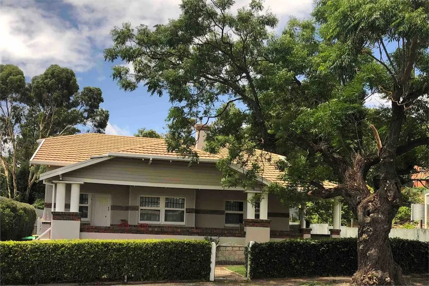 Poppy’s Place, a beautiful family & pet friendly1920’s bungalow. - Image 1