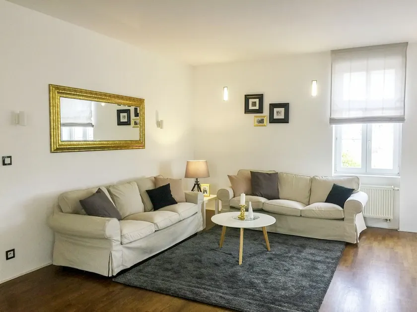 Luxusný 118m2 Apartmán s Krbom v Centre Nitry - Image 1