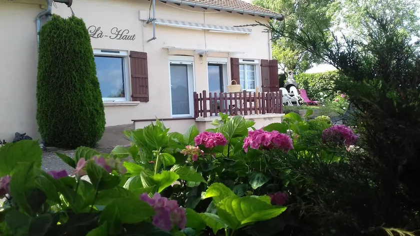 La-Haut, vacation home - Image 1