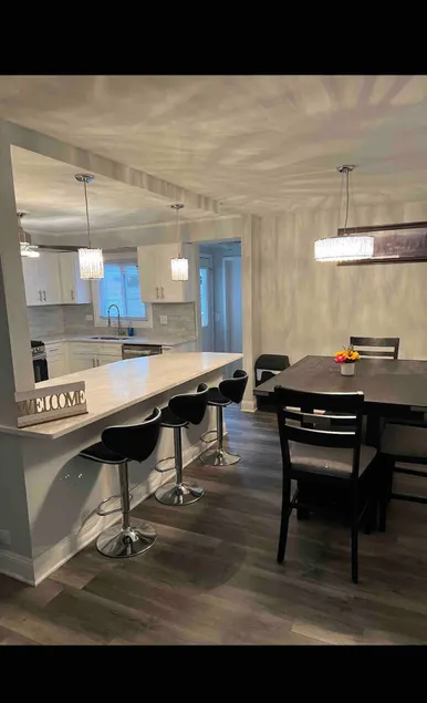 Gorgeous home away from home. - Image 1