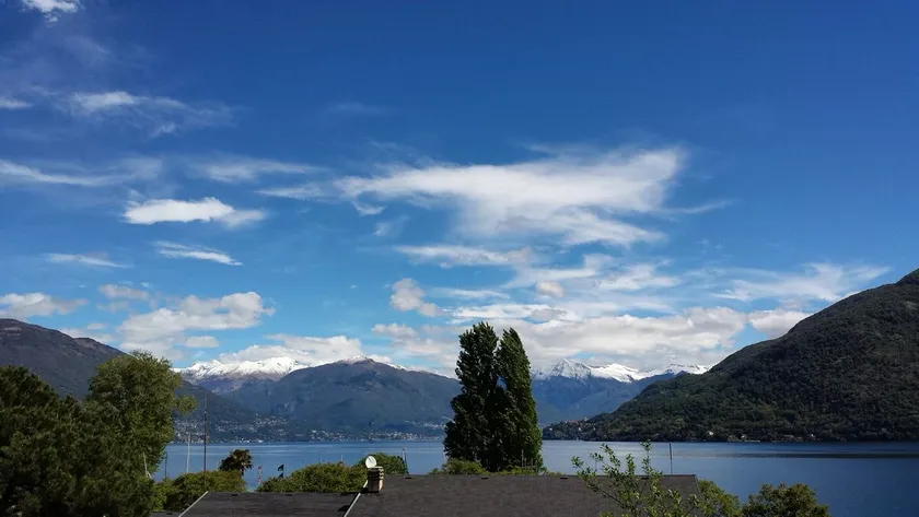 \"FARFALLA\" HOLIDAY HOUSE with PANORAMIC VIEW on LAKE MAGGIORE - Image 1