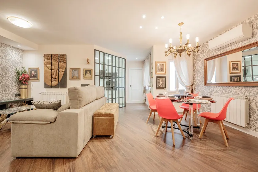 Plaza España - City Center Apartment - Image 1