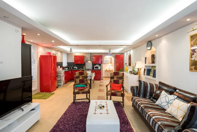 Independent apartment in house 15 MIN from LYON - Image 1