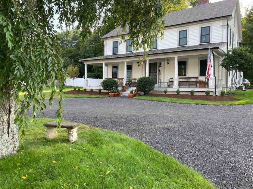 Beautiful & Historic New England Colonial c.1780 - Image 1