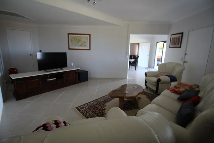 Entire Self-Contained 2 Bedroom Apartment - Image 1