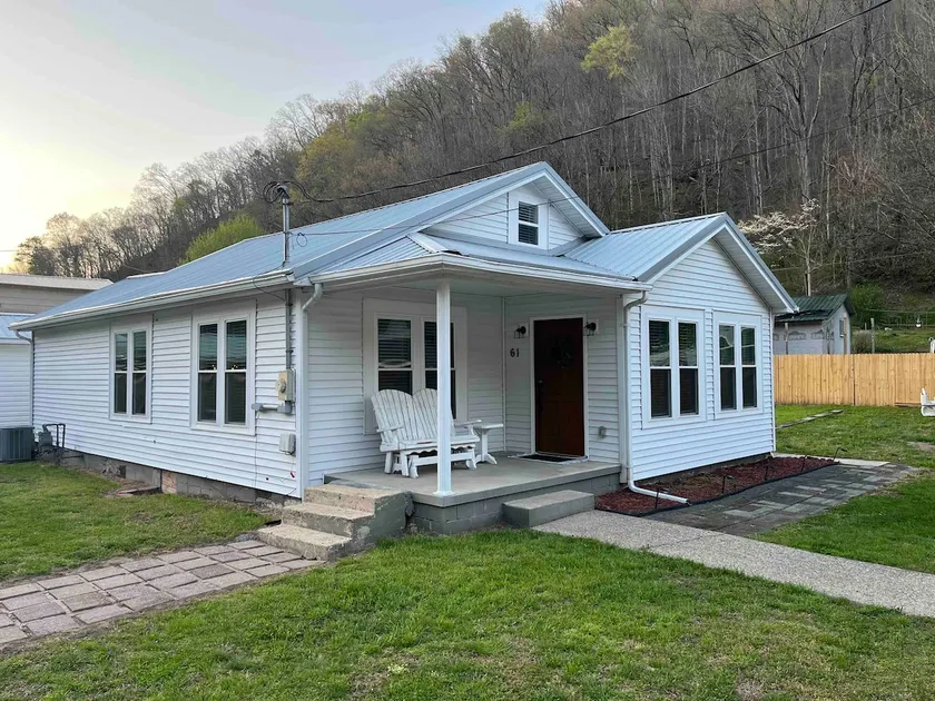Location Location 3bedroom minutes from trails - Image 1