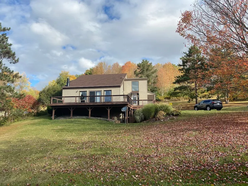 B&B 44 at Greek Peak - Image 1