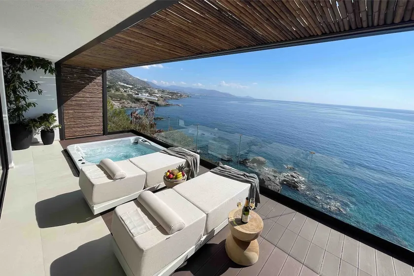 Mystique Luxury Suite - Image 1