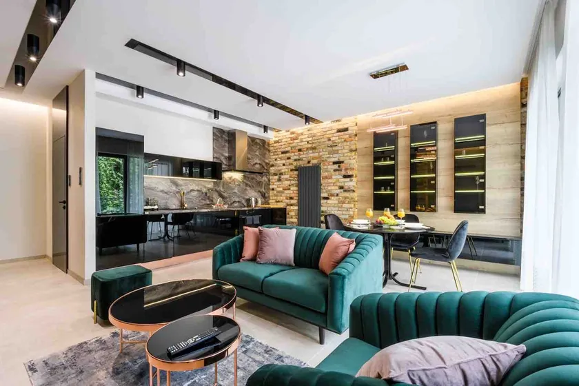 ZLOTA Luxury Apartments - Image 1