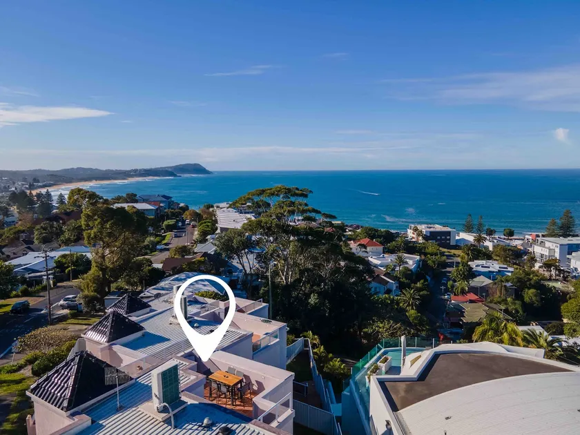 Spacious 4-Level Home w/ Rooftop Bar & Ocean Views - Image 1