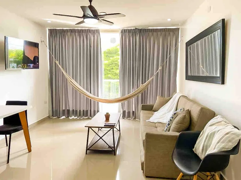 Beautiful 2 bedroom apartment, AA, no Airbnb fees - Image 1
