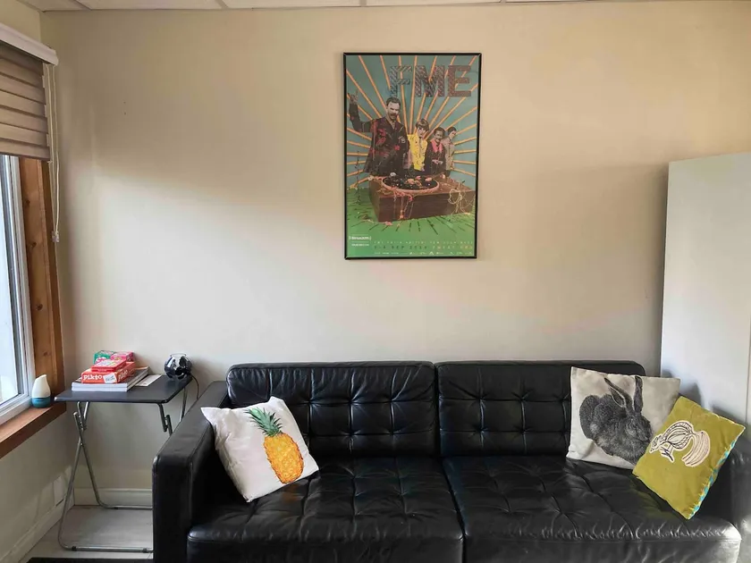 3 1/2 loft-style on 2 floors - Image 1