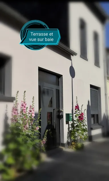 Balise en Baie: Terrace and Bay View - Image 1
