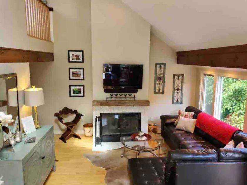 Évadez-vous au charme de Galena dans notre maison de ville au bord du lac 2BR 2BA nouvellement mise à jour - Image 1