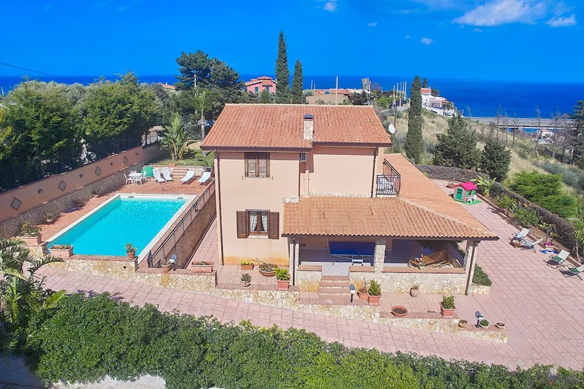 Villa Sansone Privat pool Specialpris WIFI Privat parkering Palermo-Cefalù - Image 1