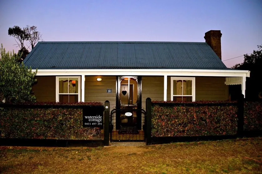 Waterside Cottage - Perfect Lakeside Beliggenhed - Image 1