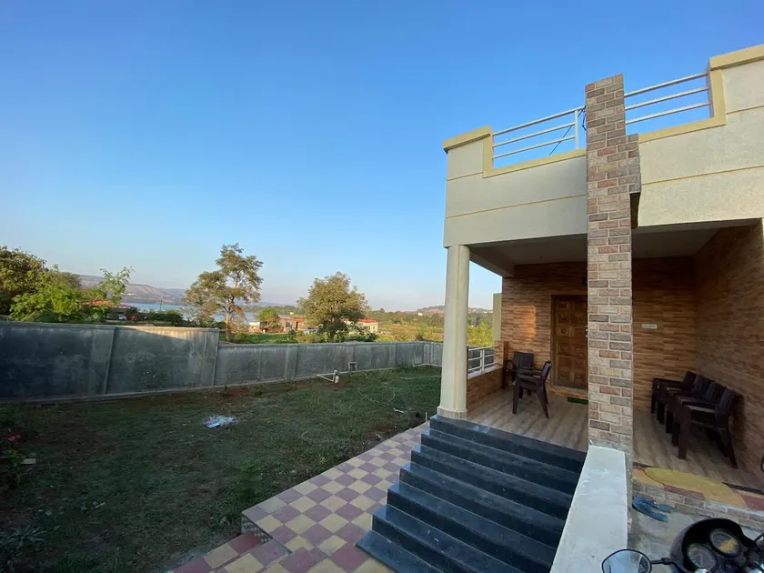 Weekend Villa, a lake view vacation home - Image 1