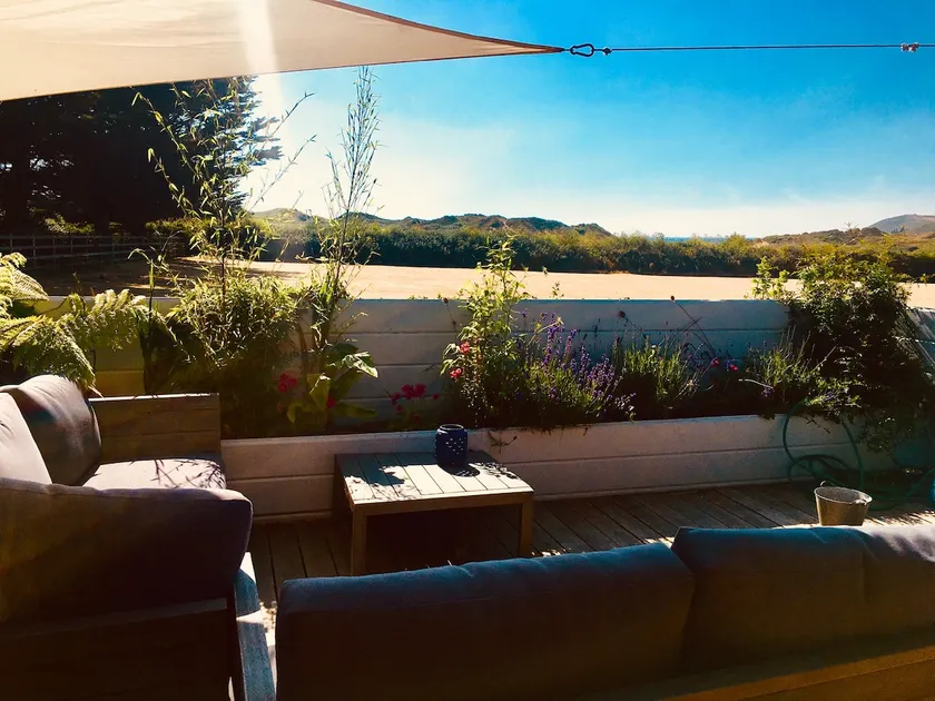 2 Croyde Sands, 250m from wonderful Croyde Beach - Image 1