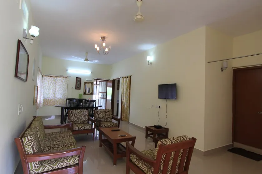 Comfortable home stay at Adyar, a prime location - Image 1