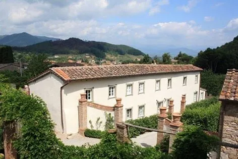 5 Schlafzimmer Bauernhaus auf dem Gelände der 18. Villa, privater Garten und herrlichem Blick - Image 1