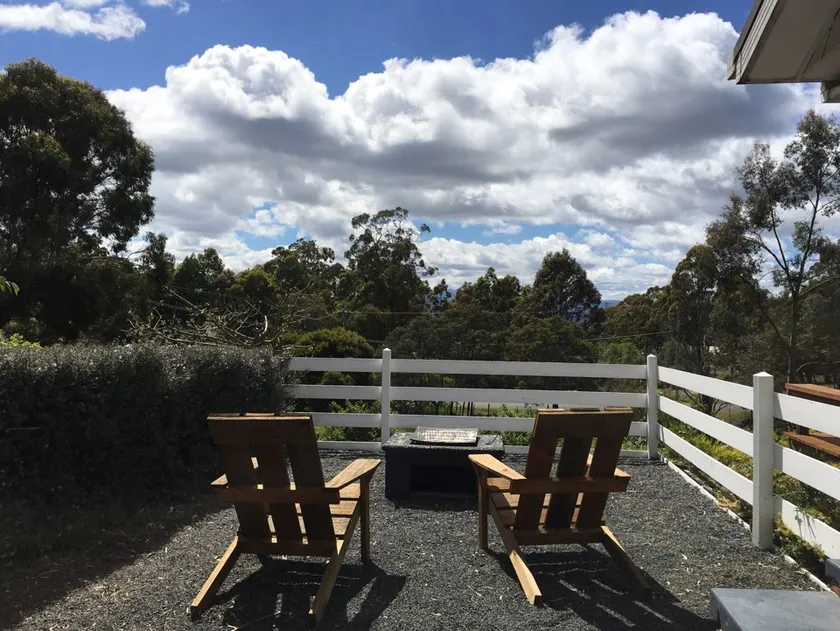 Country hideaway 10 mins from Launceston CBD - Image 1