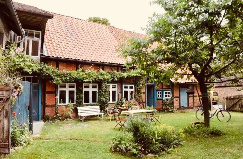Listed farmstead - Image 1